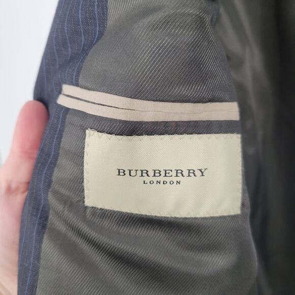 Burberry Pin Stripe Multi Pocket Jacket 44R - Picture 8 of 9
